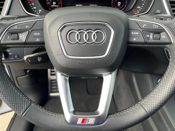 AUDI Q5 Dsl (2019) — foto 18 van 20