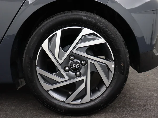 HYUNDAI i20 (2025) — foto 7 van 27