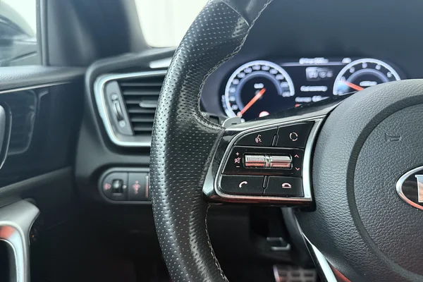Kia ProCeed (2021) — foto 6 van 27