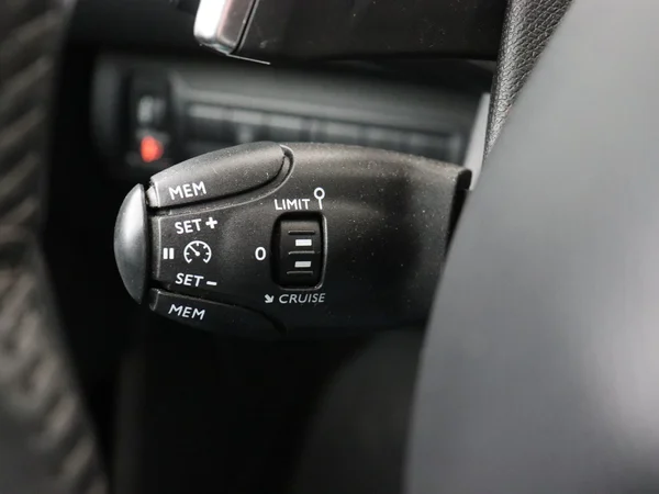 PEUGEOT 308 (2021) — foto 9 van 27