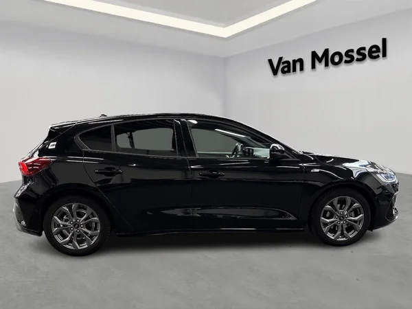 Ford Focus (2024) — foto 12 van 16
