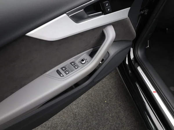AUDI A4 Avant (2021) — foto 11 van 23