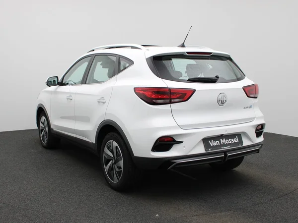 MG ZS EV (2022) — foto 12 van 47