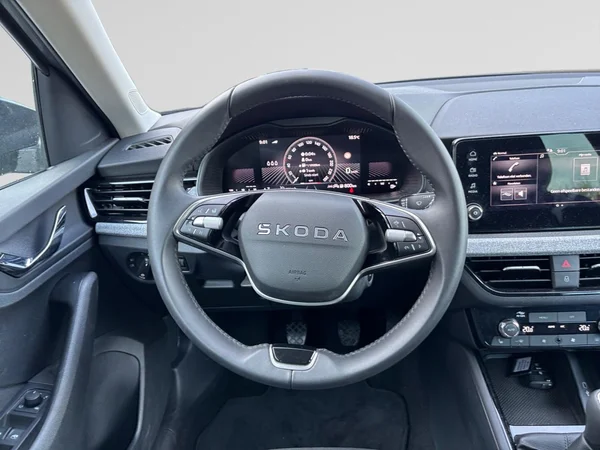 SKODA Kamiq (2026) — foto 4 van 22