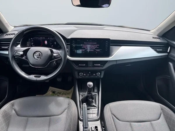 SKODA Kamiq (2022) — foto 29 van 29