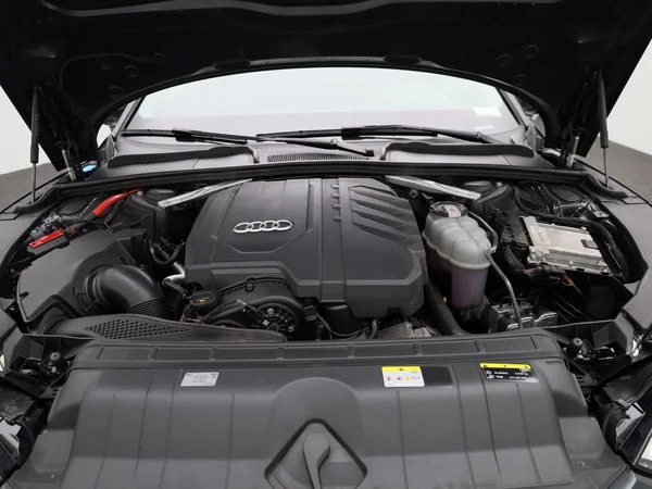 Audi A5 (2022) — foto 28 van 43