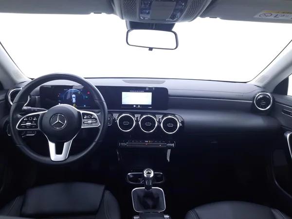 Mercedes-Benz CLA SW (X118) (2022) — foto 3 van 33