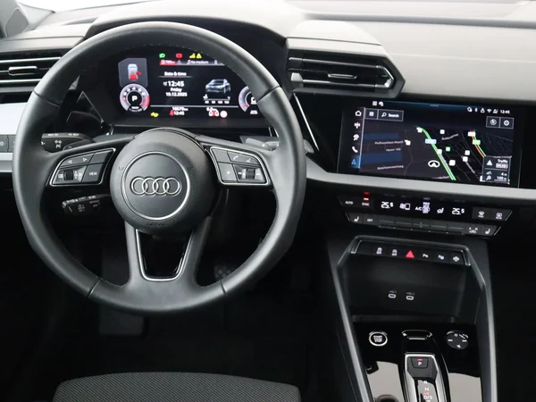AUDI A3 Sportback (2025) — foto 16 van 18