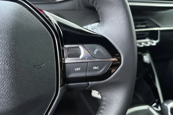 Peugeot 2008 (2025) — foto 7 van 16