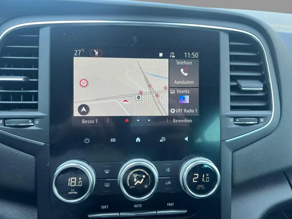 Renault Mégane Grand Tour (2023) — foto 6 van 19