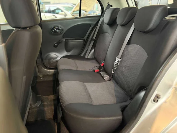 Nissan Micra (2013) — foto 6 van 10