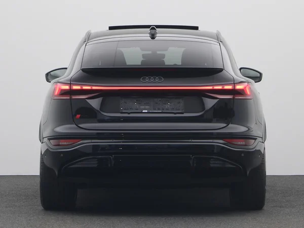 AUDI Q6 Sportback e-tron (2026) — foto 25 van 28