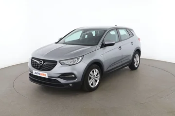 Opel Grandland e868279d-93a2-4cc3-b6ab-356d47948b2f