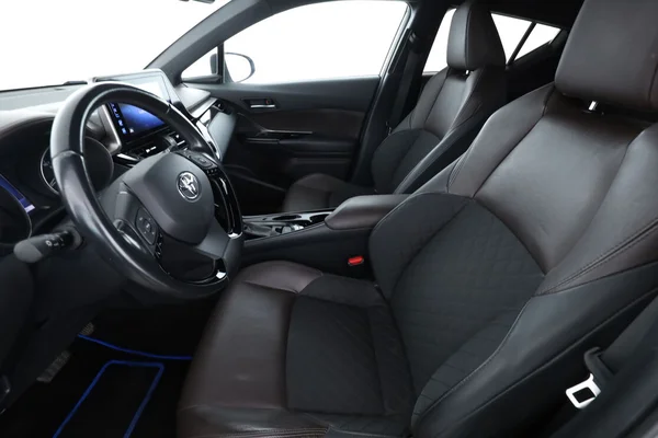 Toyota C-HR (2018) — foto 16 van 16