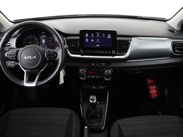 KIA Stonic (2023) — foto 23 van 23