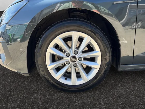 AUDI A3 Sportback (2024) — foto 13 van 21
