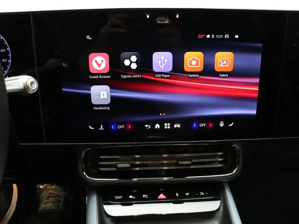 Mercedes-Benz CLA (2026) — foto 10 van 32