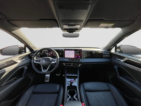 VOLKSWAGEN Tiguan (2026) — foto 16 van 22
