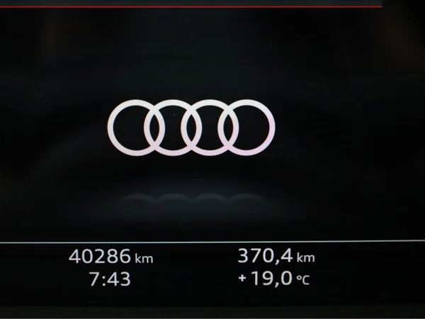 AUDI Q3 Sportback PHEV (2022) — foto 10 van 23