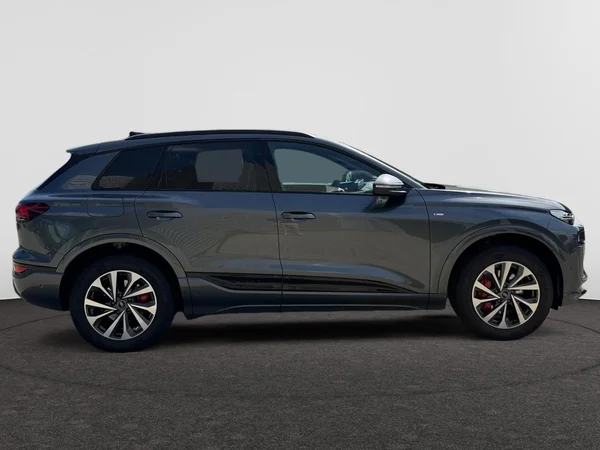 AUDI Q6 e-tron (2026) — foto 11 van 16