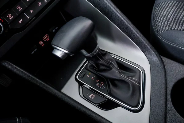 Kia Niro HEV (2019) — foto 16 van 76