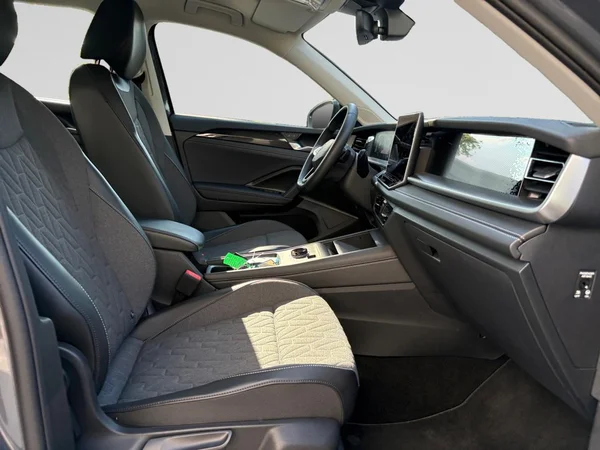 VOLKSWAGEN Tayron (2025) — foto 8 van 24
