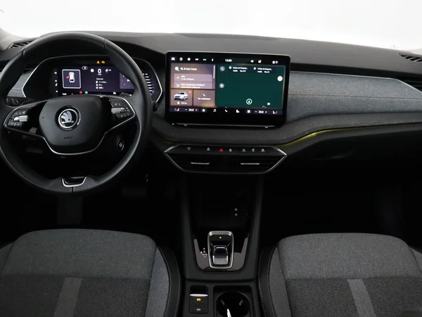 SKODA Octavia Combi (2024) — foto 16 van 19