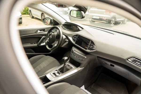 Peugeot 308 (2021) — foto 9 van 64