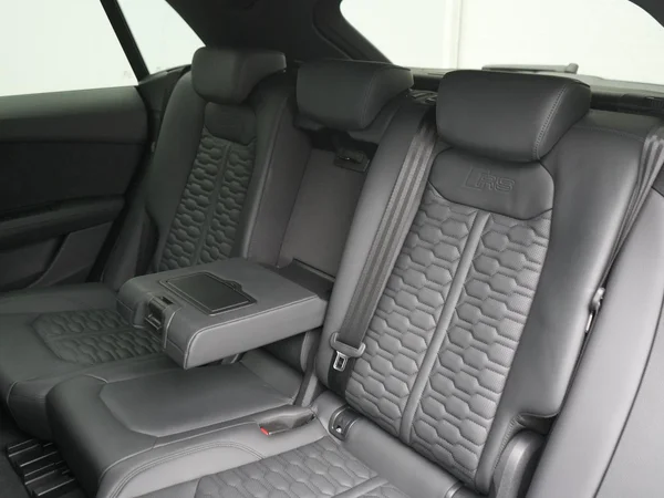 AUDI RS Q8 SUV (2026) — foto 29 van 43