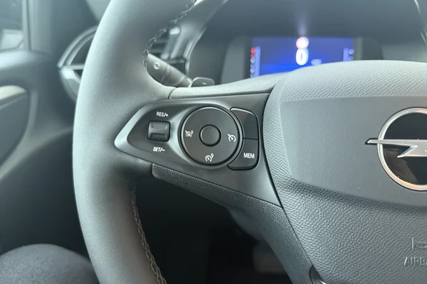 Opel Corsa (2025) — foto 6 van 23
