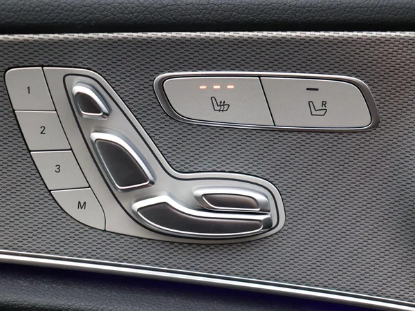 Mercedes-Benz E-Klasse (2020) — foto 2 van 32