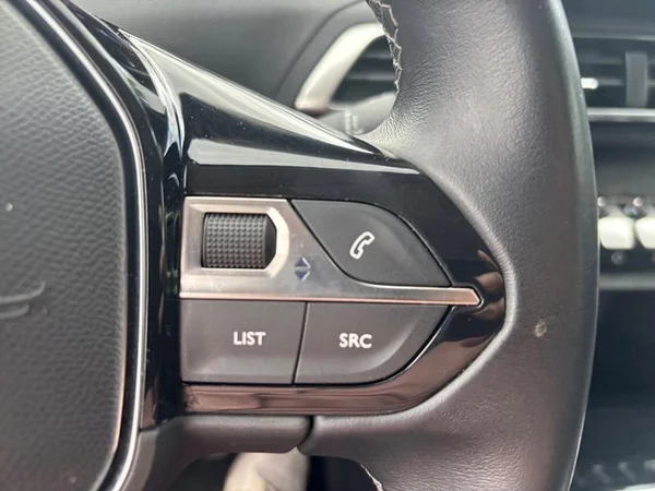 PEUGEOT 3008 Dsl (2022) — foto 11 van 27