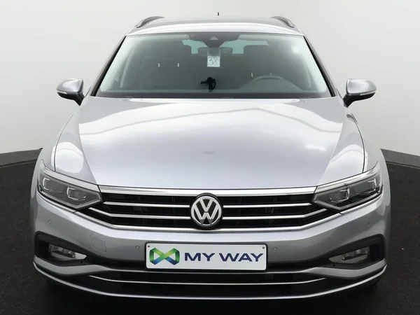 VOLKSWAGEN Passat SW (2020) — foto 3 van 23