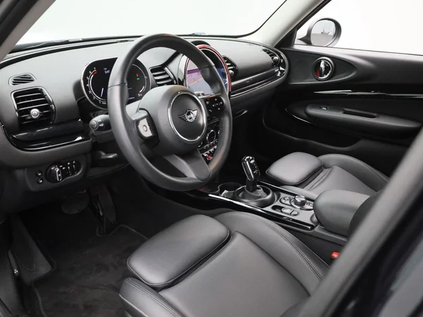 MINI Clubman (2023) — foto 9 van 32
