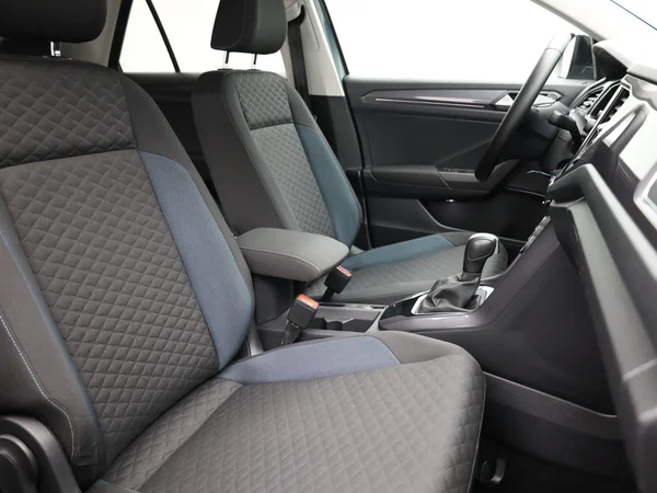 VOLKSWAGEN T-Roc (2019) — foto 10 van 20