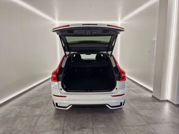 Volvo XC60 (2024) — foto 11 van 16