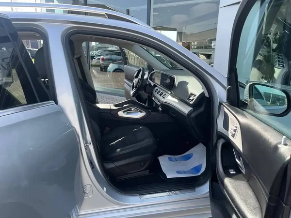 Mercedes-Benz Gle (2021) — foto 9 van 25