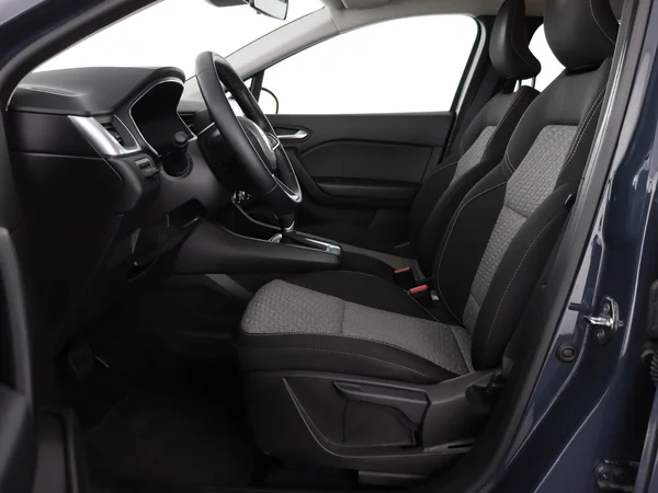 RENAULT Captur (2021) — foto 2 van 27