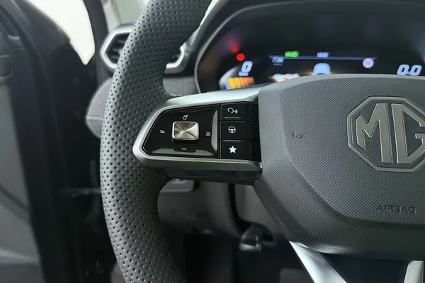 MG ZS Hybrid+ (HEV) (2026) — foto 6 van 16