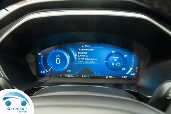 Ford Kuga (2022) — foto 26 van 33