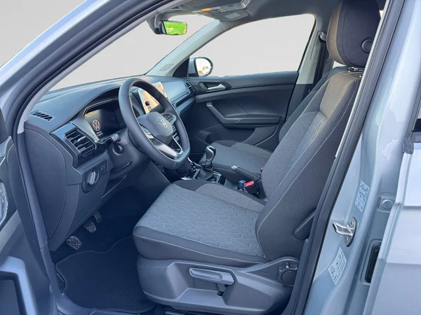 VOLKSWAGEN T-Cross (2025) — foto 8 van 14