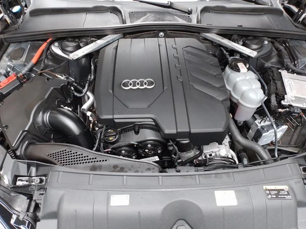 AUDI A5 (2023) — foto 15 van 23