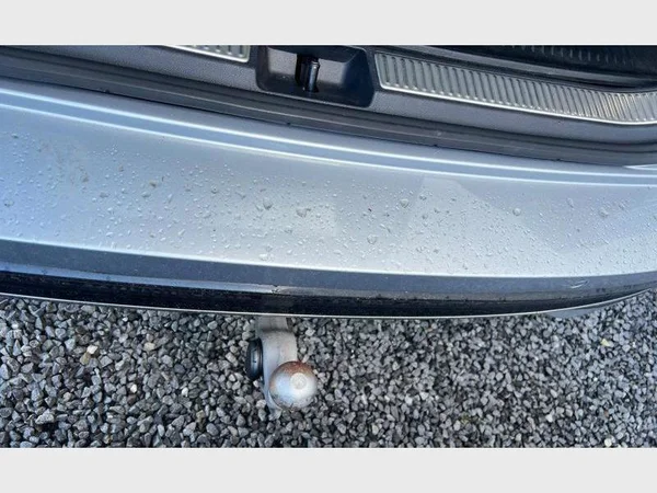 Volkswagen Passat SW (2024) — foto 30 van 36
