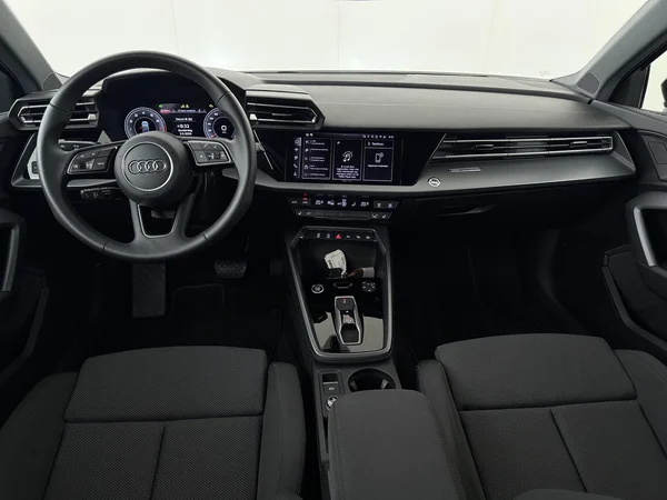 AUDI A3 Sportback (2025) — foto 13 van 18