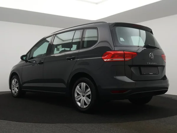 Volkswagen Touran (2023) — foto 23 van 25