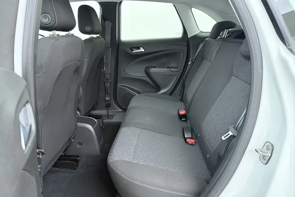 Opel Crossland (2021) — foto 16 van 17