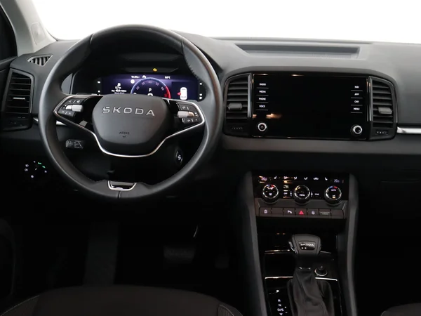 SKODA Karoq (2025) — foto 15 van 17