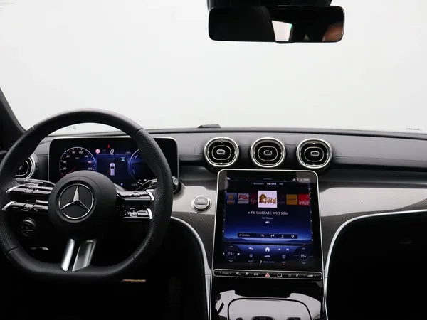 Mercedes-Benz C-Klasse (2025) — foto 14 van 28