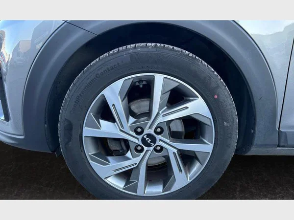Kia Stonic (2024) — foto 25 van 31