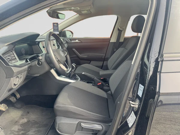 VOLKSWAGEN Taigo (2024) — foto 15 van 21